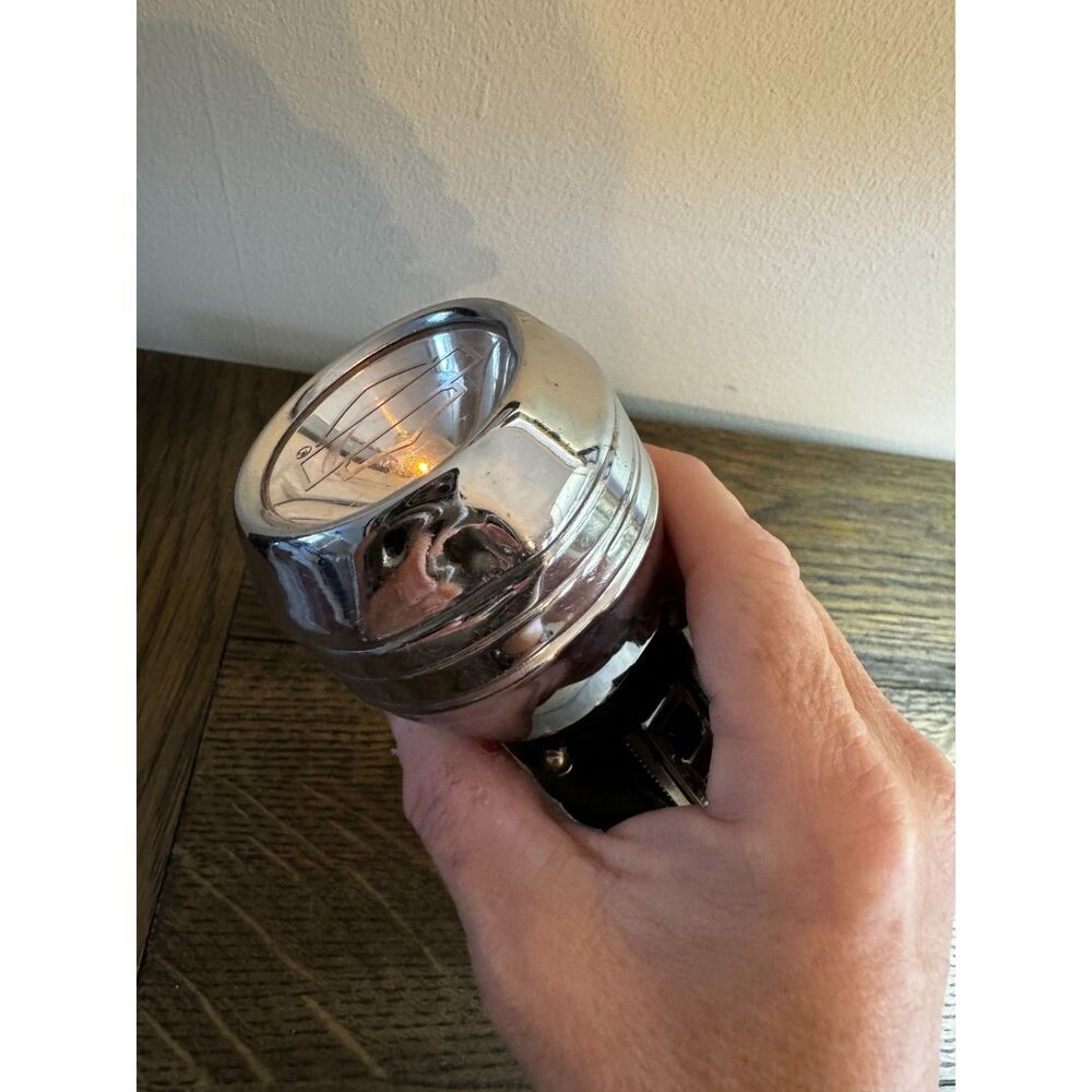 Vintage Harley Davidson flashlight; working condition leather Harley grip - Picture 3 of 8